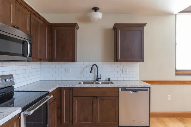 $199,900 | 105 Washington Avenue, Unit 4, Oshkosh, WI 54901