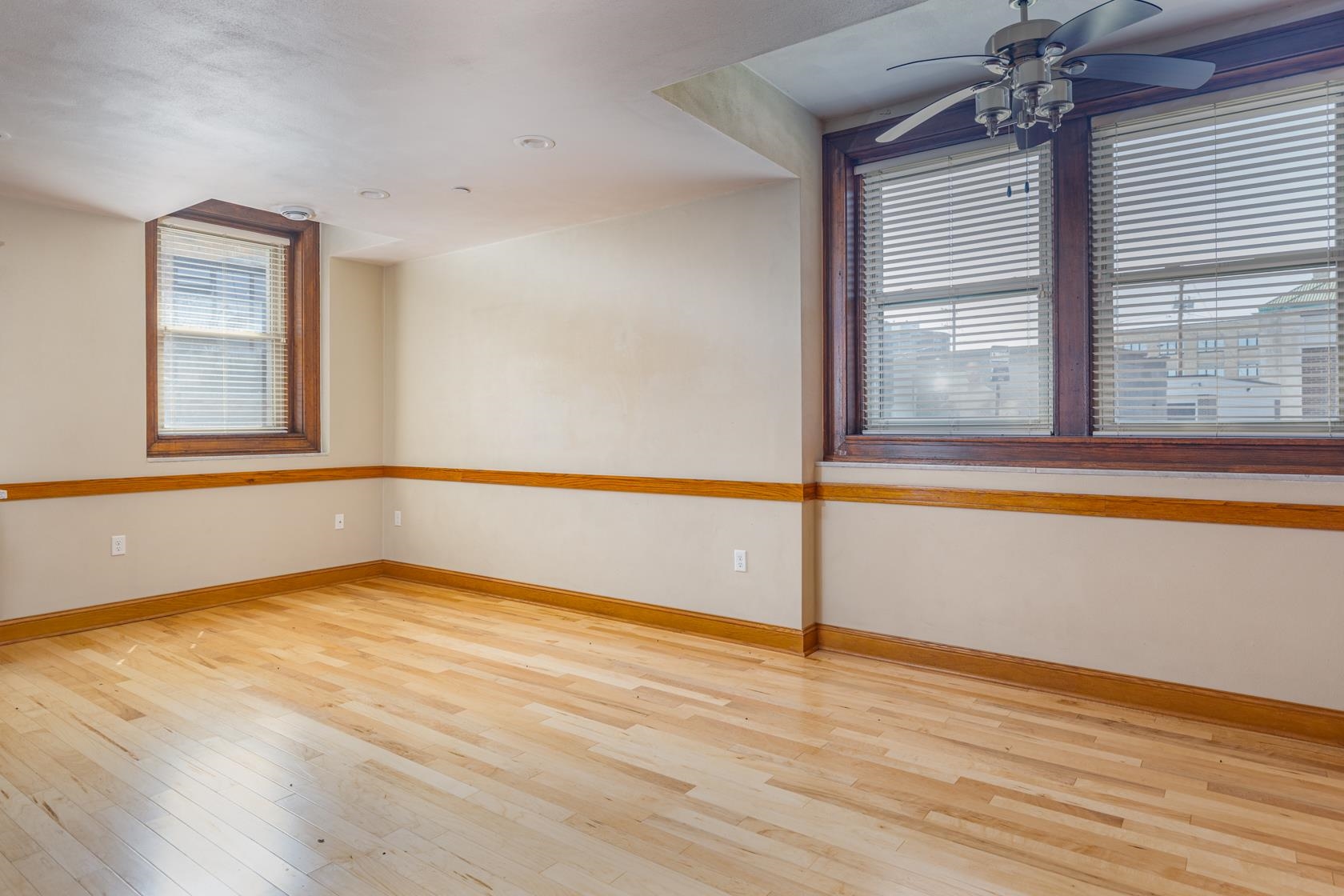 105 Washington Avenue, Unit 4 Oshkosh, WI 54901 - Photo 6 of 15