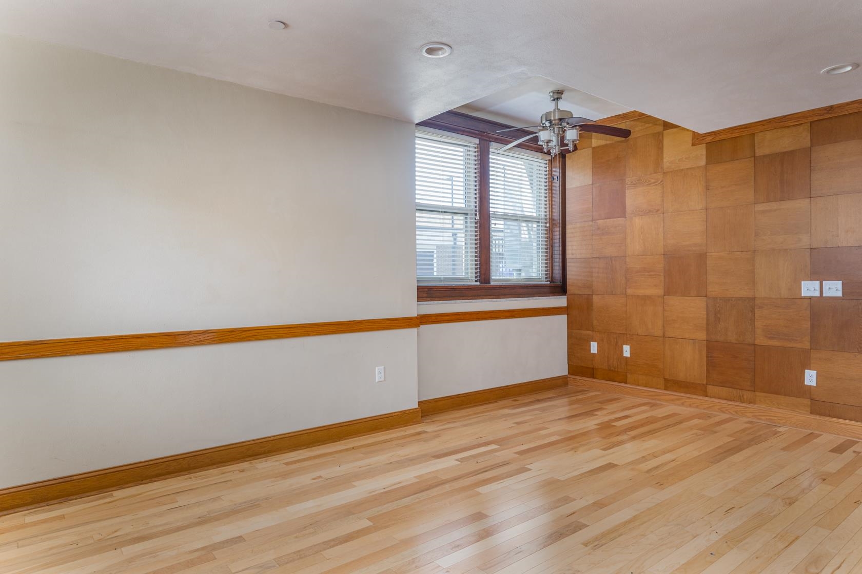 105 Washington Avenue, Unit 4 Oshkosh, WI 54901 - Photo 7 of 15