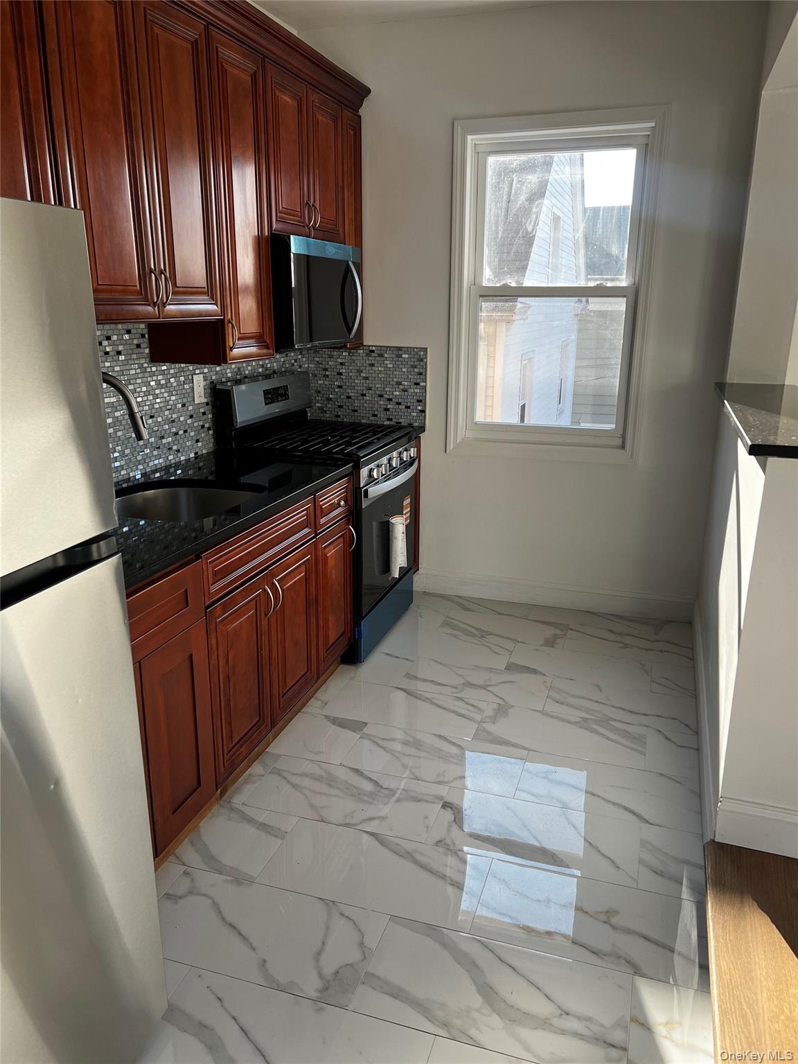 38 Overlook Street, Unit 2 Mount Vernon, NY 10552 - Photo 1 of 1