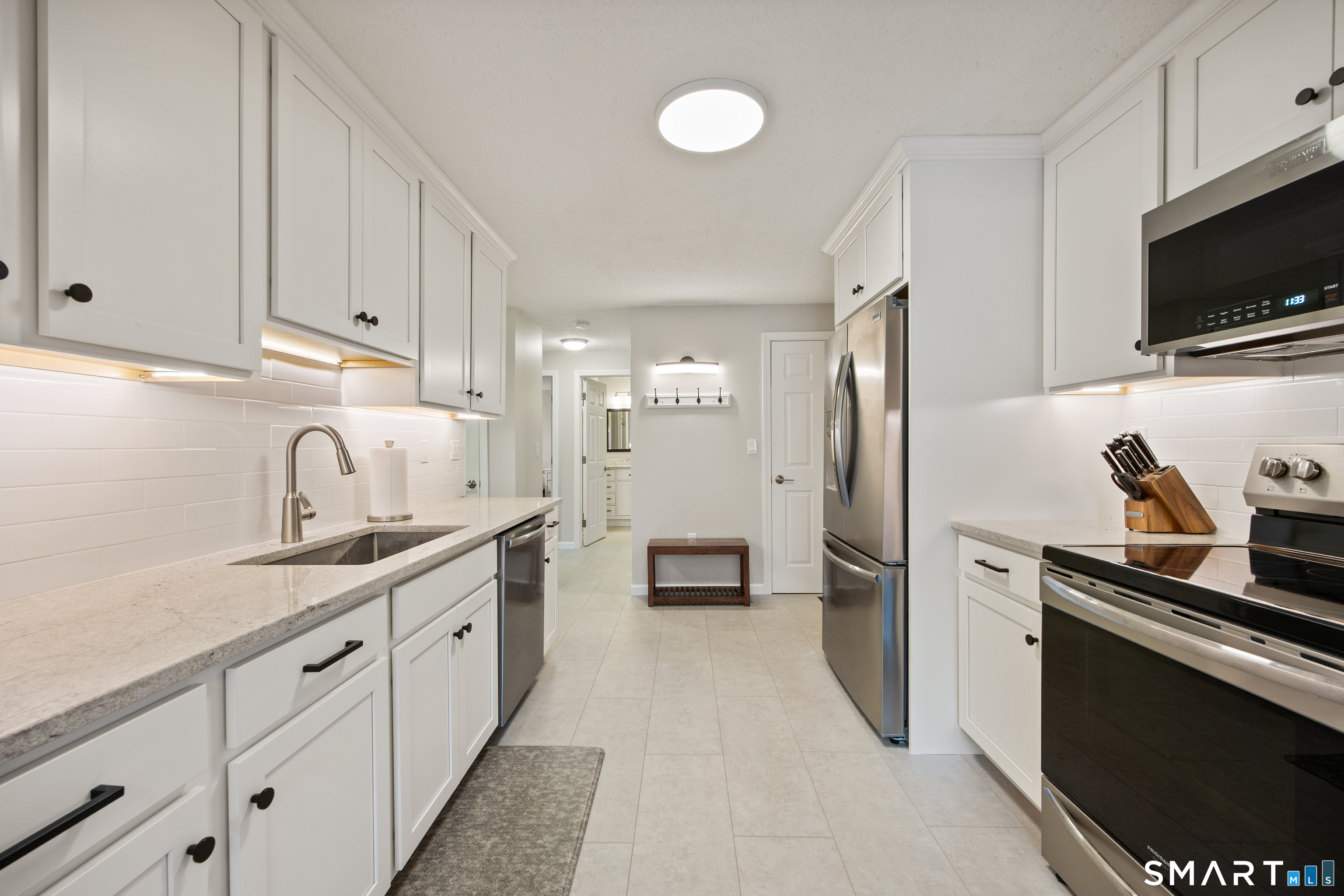 697 South End Road, Unit 8 Southington, CT 06479 - Photo 12 of 34 Gallery Image 12