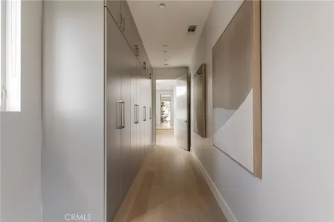 $3,300,000 | 664 Rosecrans Avenue, Manhattan Beach, CA 90266