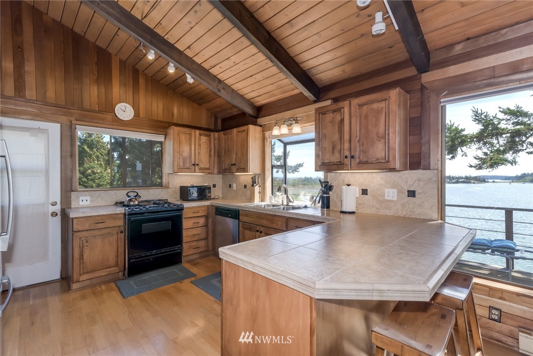 235 Reed Bay Road Anacortes, WA 98221 - Photo 7 of 19