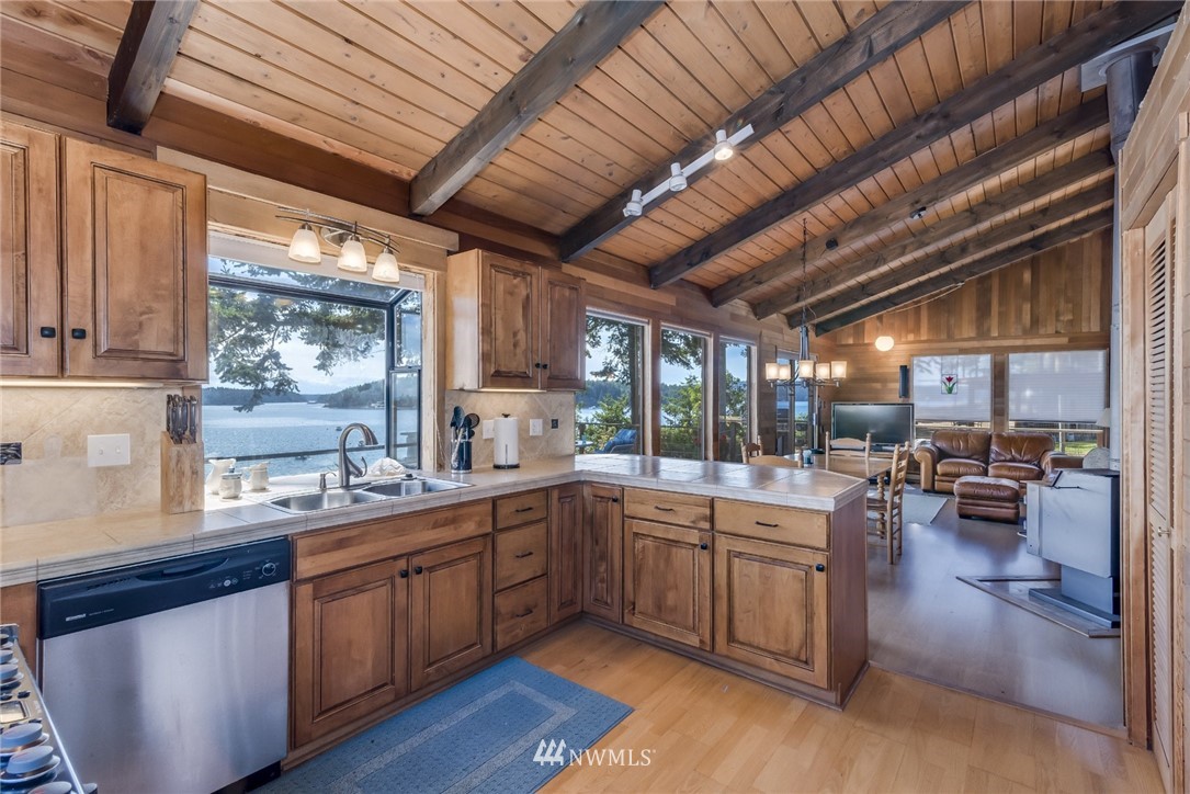 235 Reed Bay Road Anacortes, WA 98221 - Photo 8 of 19