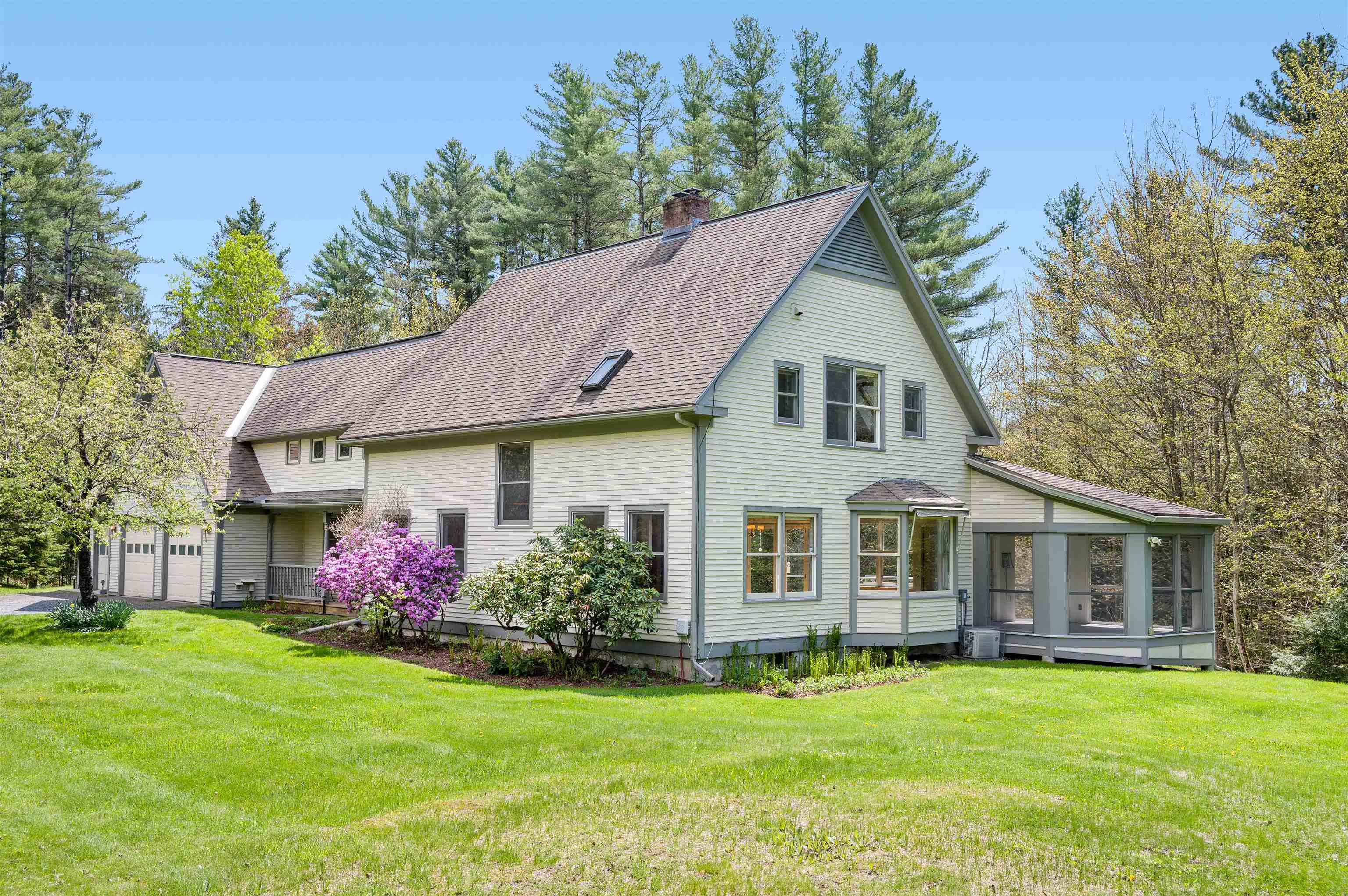 581 Perry Lea Road Waterbury, VT 05676 - Photo 1 of 60