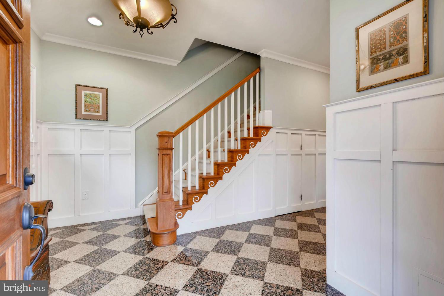 709 North Bend Road Baltimore, MD 21204 - Photo 4 of 30 Interior (General)
