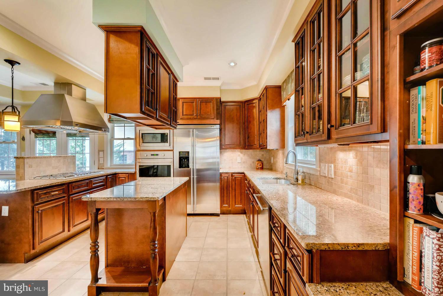 709 North Bend Road Baltimore, MD 21204 - Photo 10 of 30 Kitchen