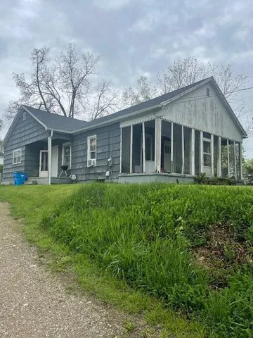 $129,900 | 621 East Michigan Avenue, Grass Lake, MI 49240