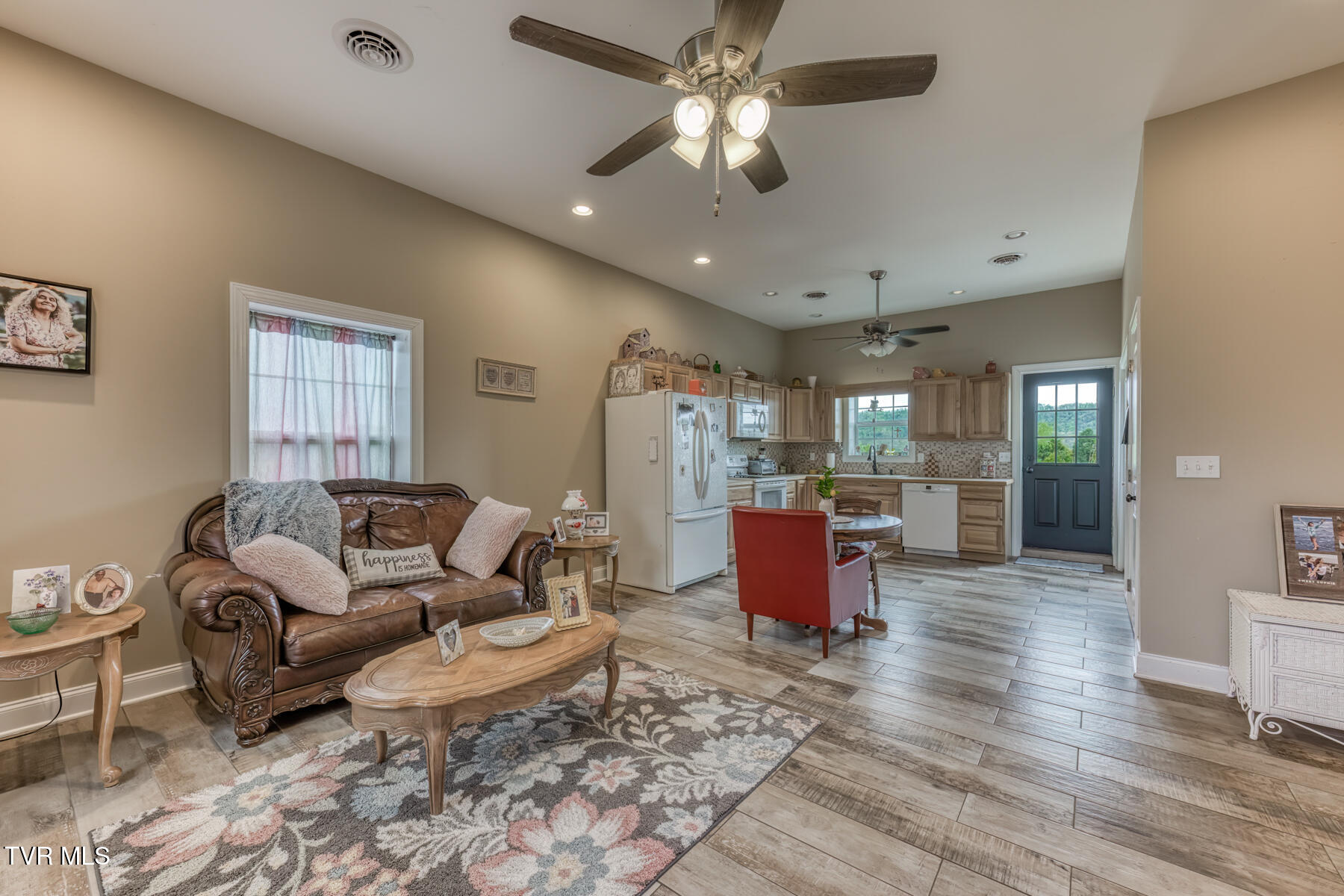 1237 White Top Road Bluff City, TN 37618 - Photo 65 of 84 1237 White Top Rd-96