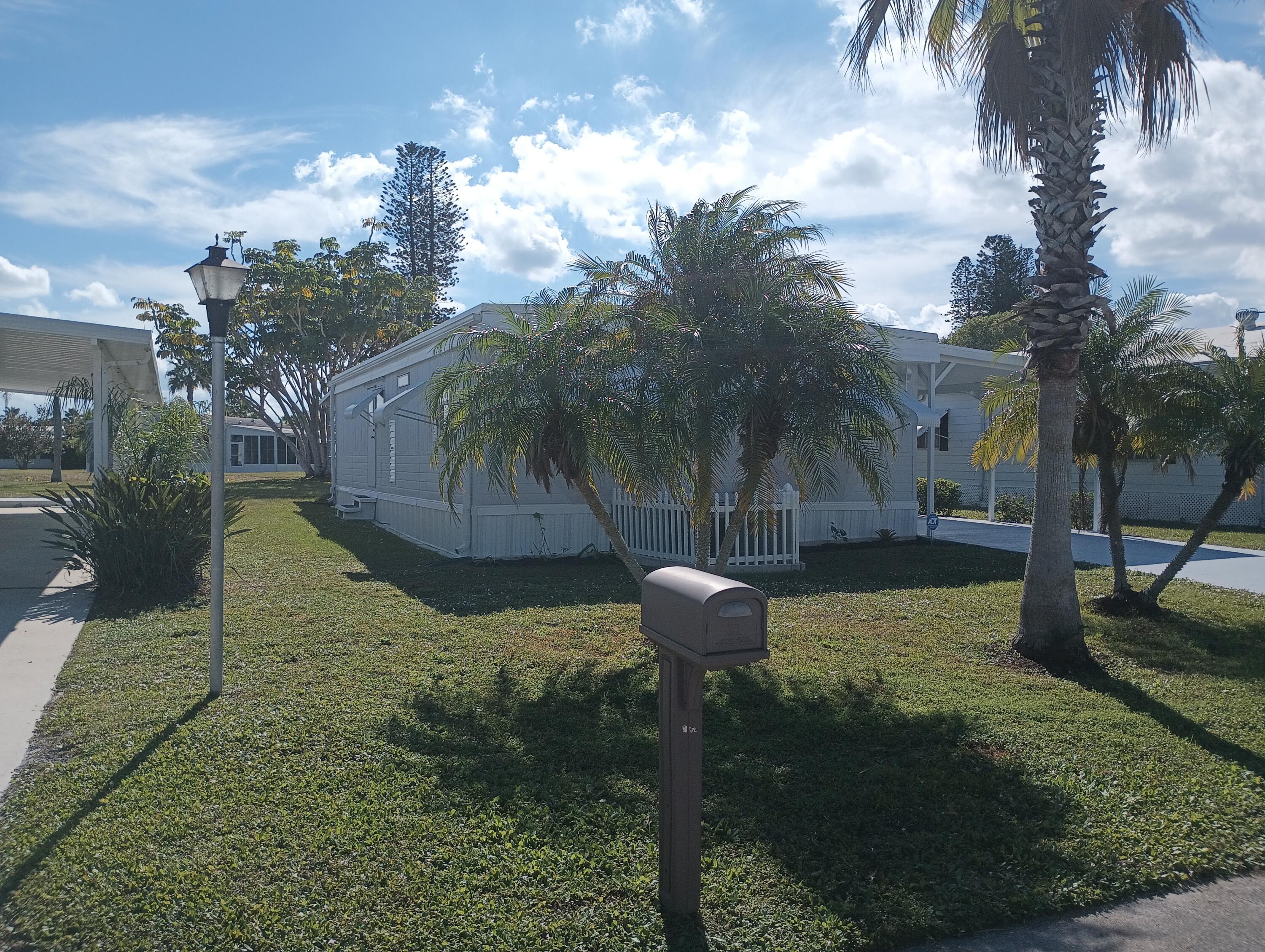 31 Huarte Way Port St. Lucie, FL 34952 - Photo 1 of 27 Front