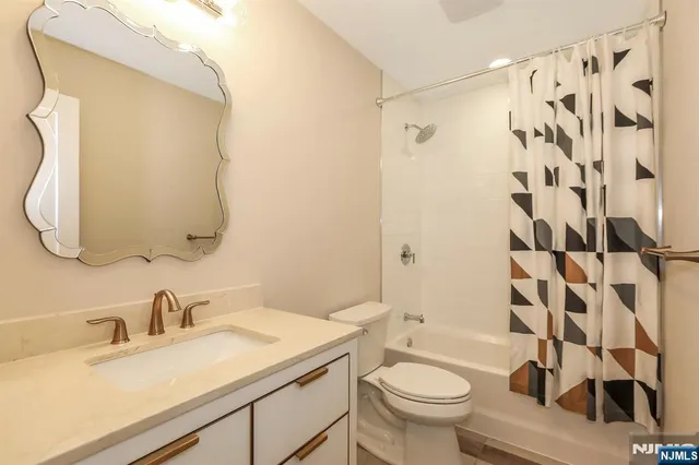 $5,500 | 238 Phelps Avenue, Cresskill, NJ 07626