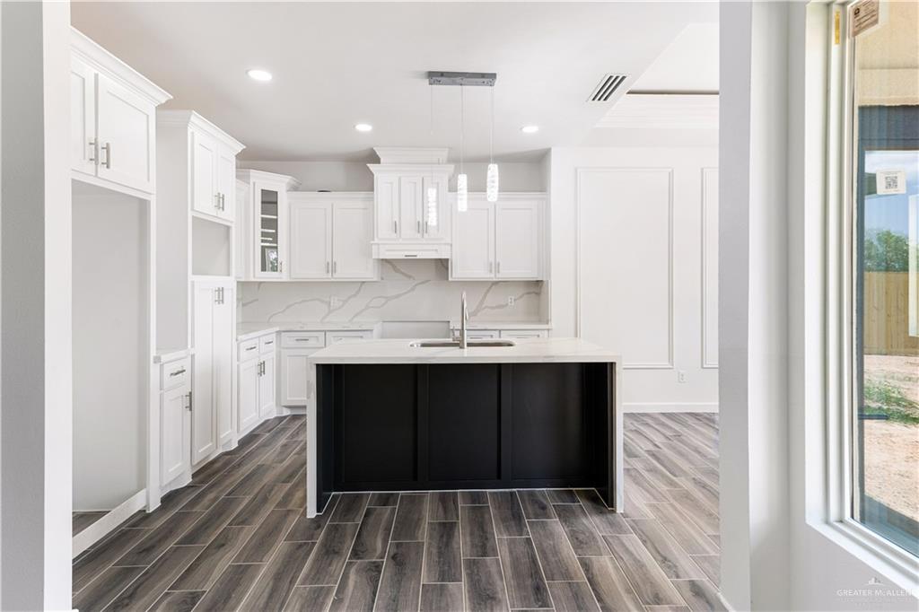 1306 South 9th Street Alamo, TX 78516 - Photo 7 of 22