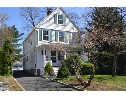 175 Lake Avenue Greenwich, CT 06830 - Photo 1 of 8 Primary Photo