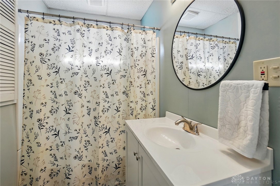 1708 Patterson Road Dayton, OH 45420 - Photo 17 of 32 Gallery Image 17