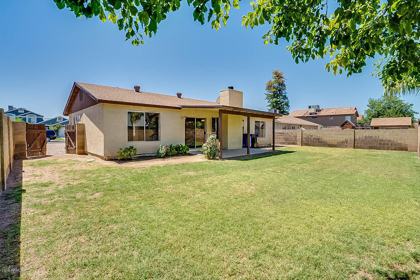 644 East Appaloosa Road Gilbert, AZ 85296 - Photo 5 of 19 photo_05