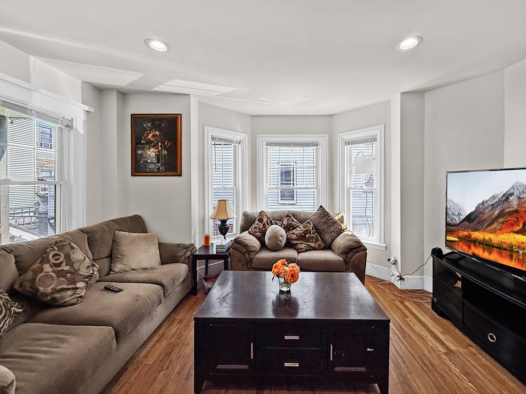 76 Baldwin Avenue Everett, MA 02149 - Photo 9 of 41 Gallery Image 9
