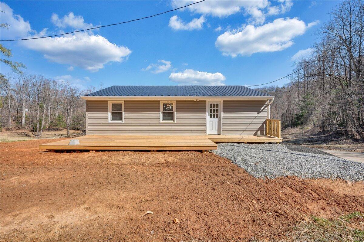 3067 Bethlehem Road Boones Mill, VA 24065 - Photo 32 of 47 44-MIB09665
