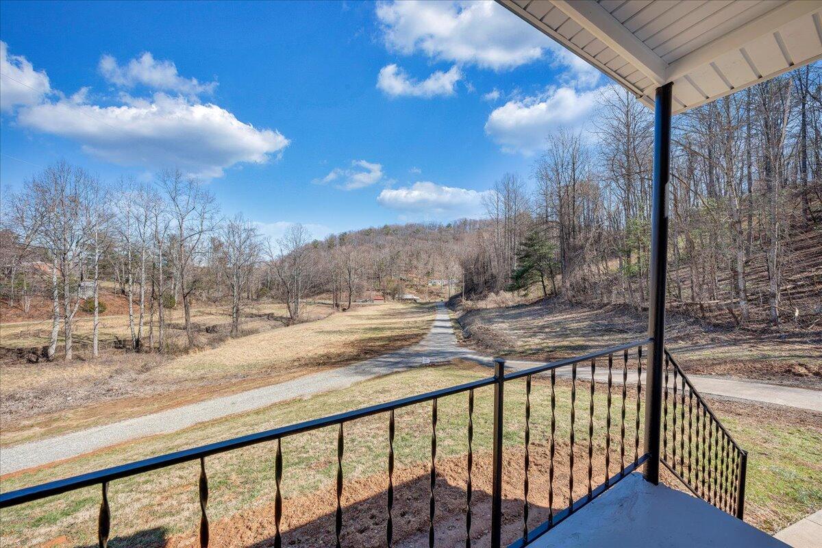 3067 Bethlehem Road Boones Mill, VA 24065 - Photo 36 of 47 53-MIB09698