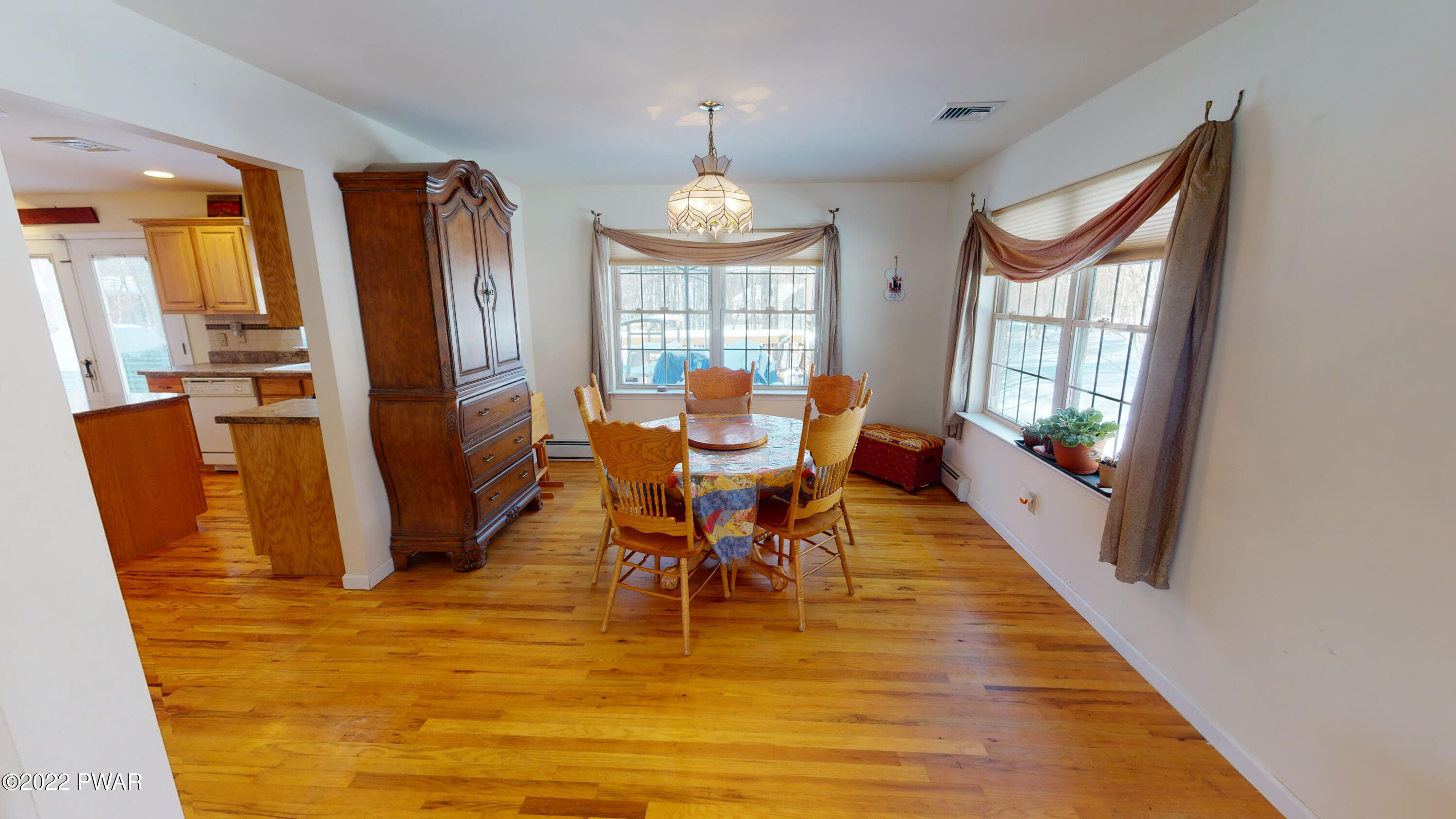 144 Rabbit Run Milford, PA 18337 - Photo 9 of 50 12 Dining Room
