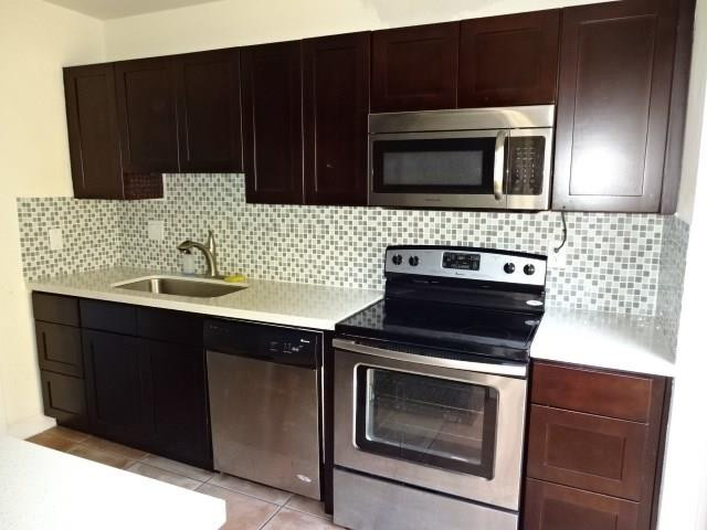 3406 Spring Bluff Place, Unit 46 Lauderhill, FL 33319 - Photo 17 of 30 Photo 17