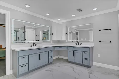 $1,220,000 | 5122 Braesheather Drive, Houston, TX 77096