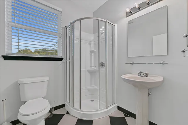 $1,220,000 | 5122 Braesheather Drive, Houston, TX 77096