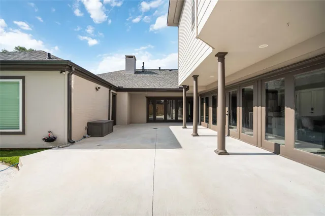 $1,220,000 | 5122 Braesheather Drive, Houston, TX 77096