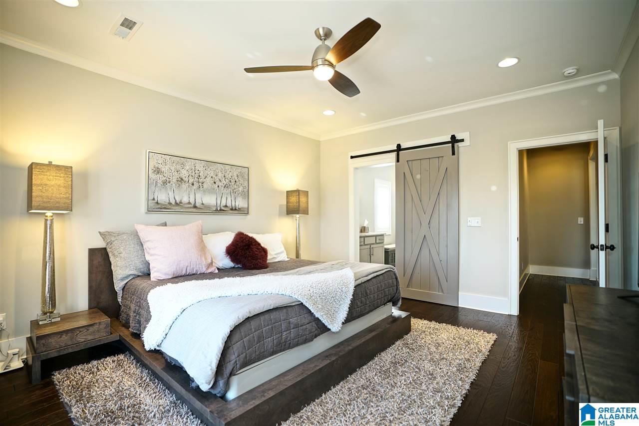 4910 Ridge Pass Birmingham, AL 35226 - Photo 5 of 27