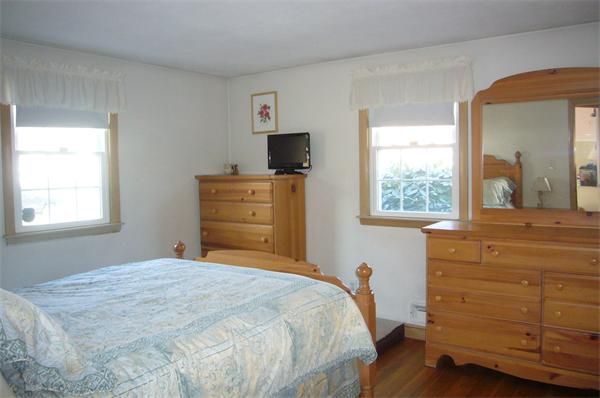 12 Lockwood Road Lynn, MA 01904 - Photo 5 of 13 Gallery Image 5