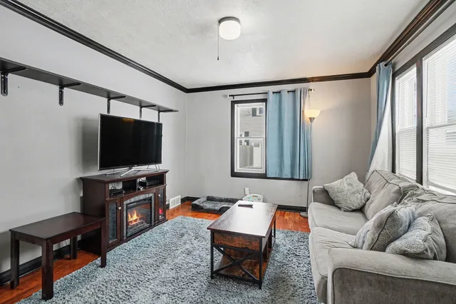 $253,900 | 775 East 8th Street, Holland, MI 49423