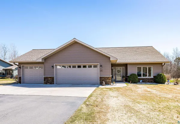 $525,000 | 12 Amber Lane, Esko, MN 55733