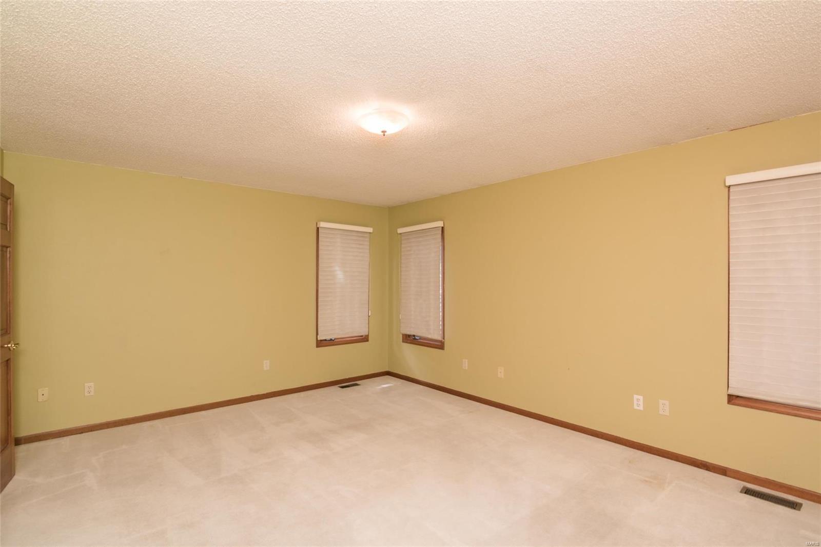 1871 Raintree Trail Collinsville, IL 62234 - Photo 14 of 32 Gallery Image 14