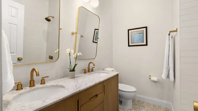 $747,500 | 6420 Antigo Lane, Austin, TX 78739