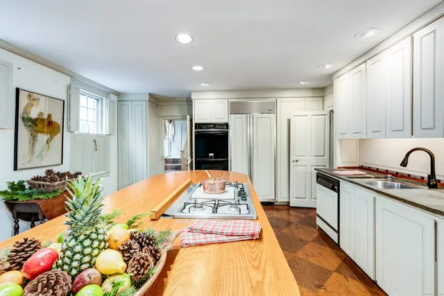 $495,000 | 410 Washington Street, Norwich, CT 06360