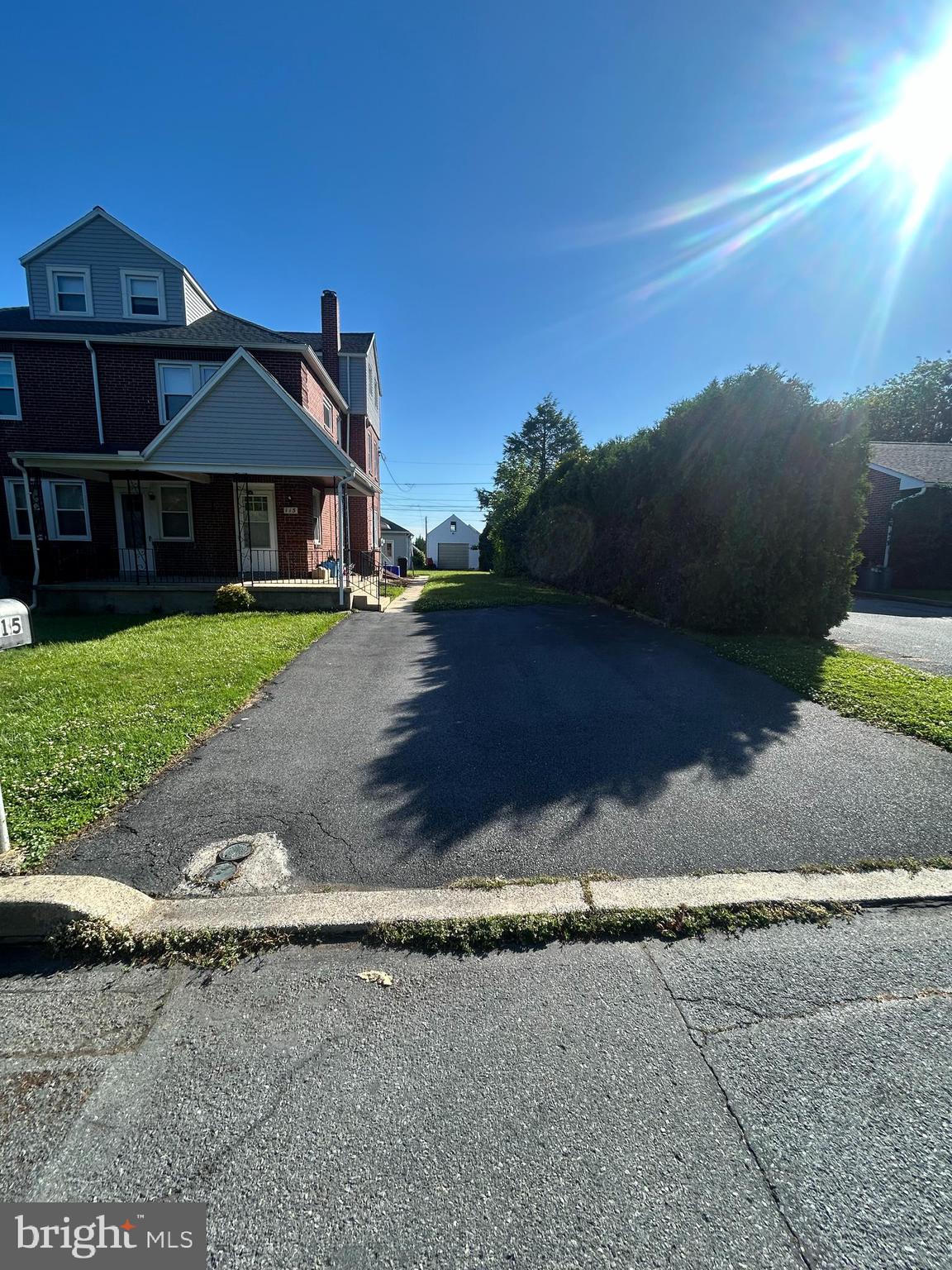 115 Diamond Street Reading, PA 19607 - Photo 3 of 12