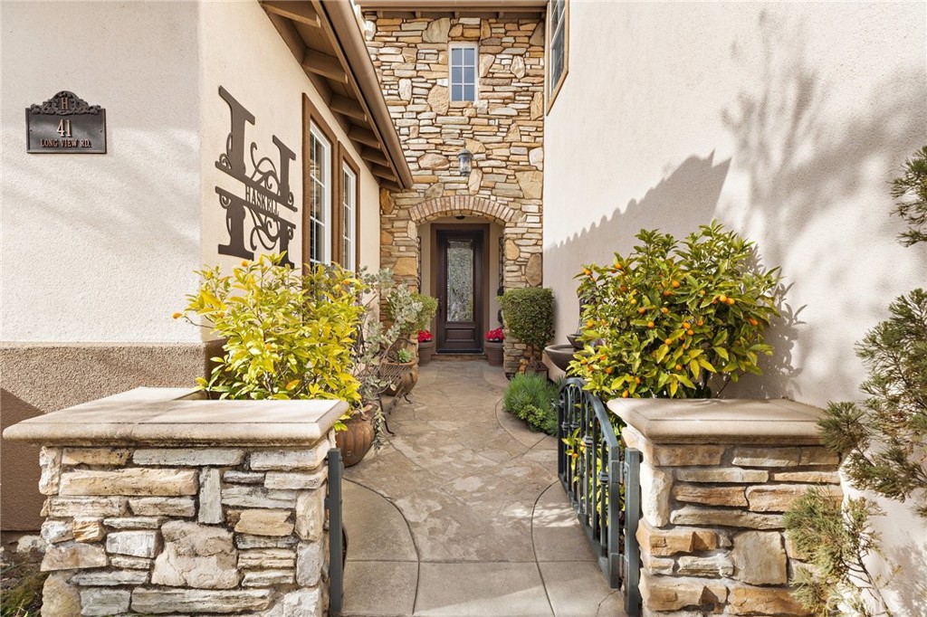 41 Long View Road Coto de Caza, CA 92679 - Photo 3 of 58