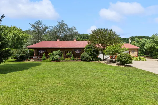 $524,900 | 25437 Moccasin Road, Laurelville, OH 43135