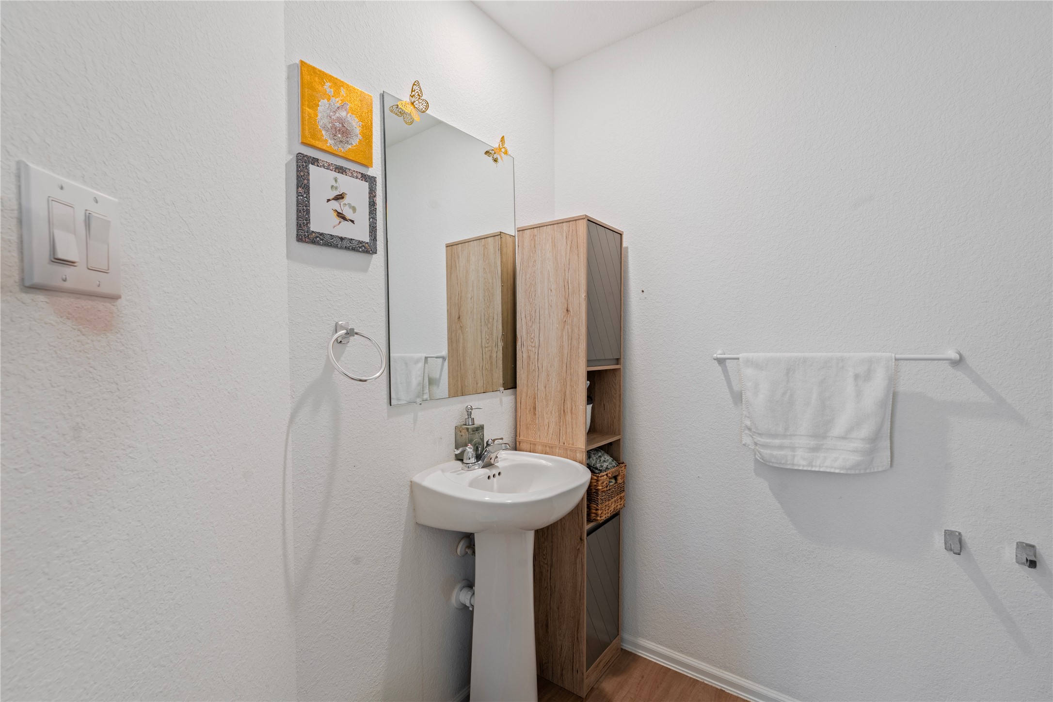 215 Bennett Street Angleton, TX 77515 - Photo 14 of 25 Gallery Image 14