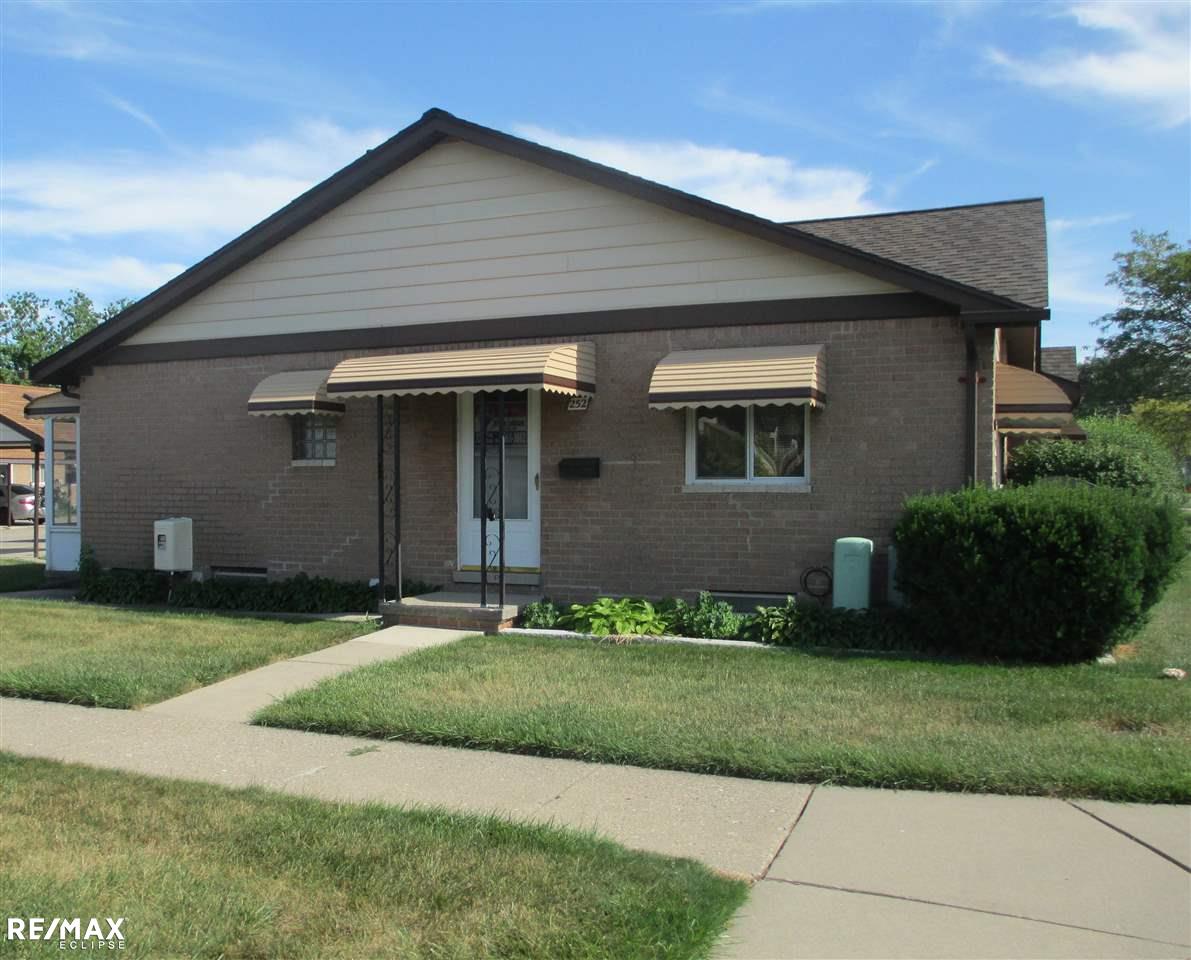8401 18 18 Mile Road, Unit 252 Sterling Heights, MI 48313 - Photo 1 of 19