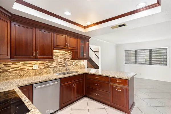 $4,900 | 24802 Oak Creek Lane, Lake Forest, CA 92630