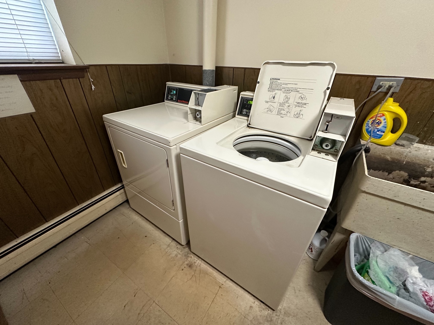 2121 176th Place Lansing, IL 60438 - Photo 24 of 26 a utility room with dryer and washer