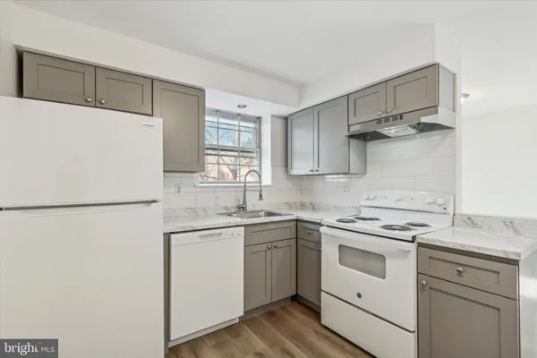 $1,700 | 329 Buttonwood Street, Unit D, Norristown, PA 19401