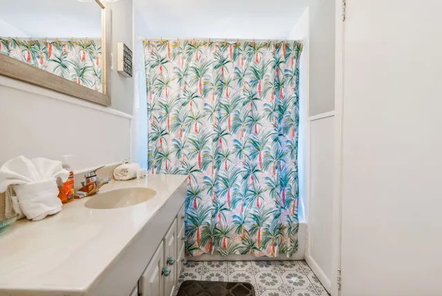 $995,000 | 7 Cappy's Lane, York, ME 03909