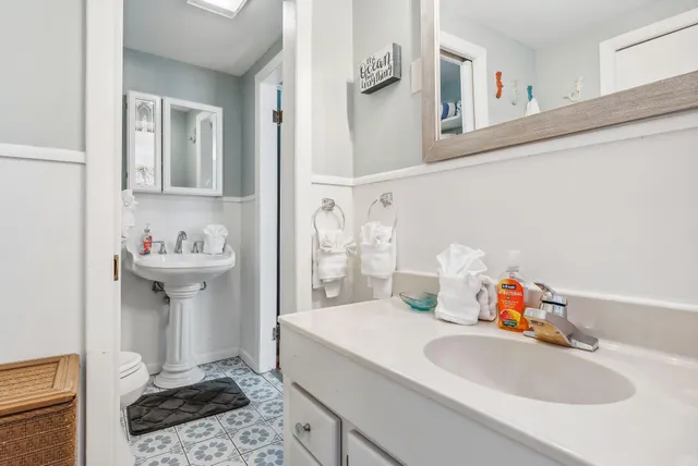 $995,000 | 7 Cappy's Lane, York, ME 03909