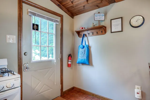 $995,000 | 7 Cappy's Lane, York, ME 03909