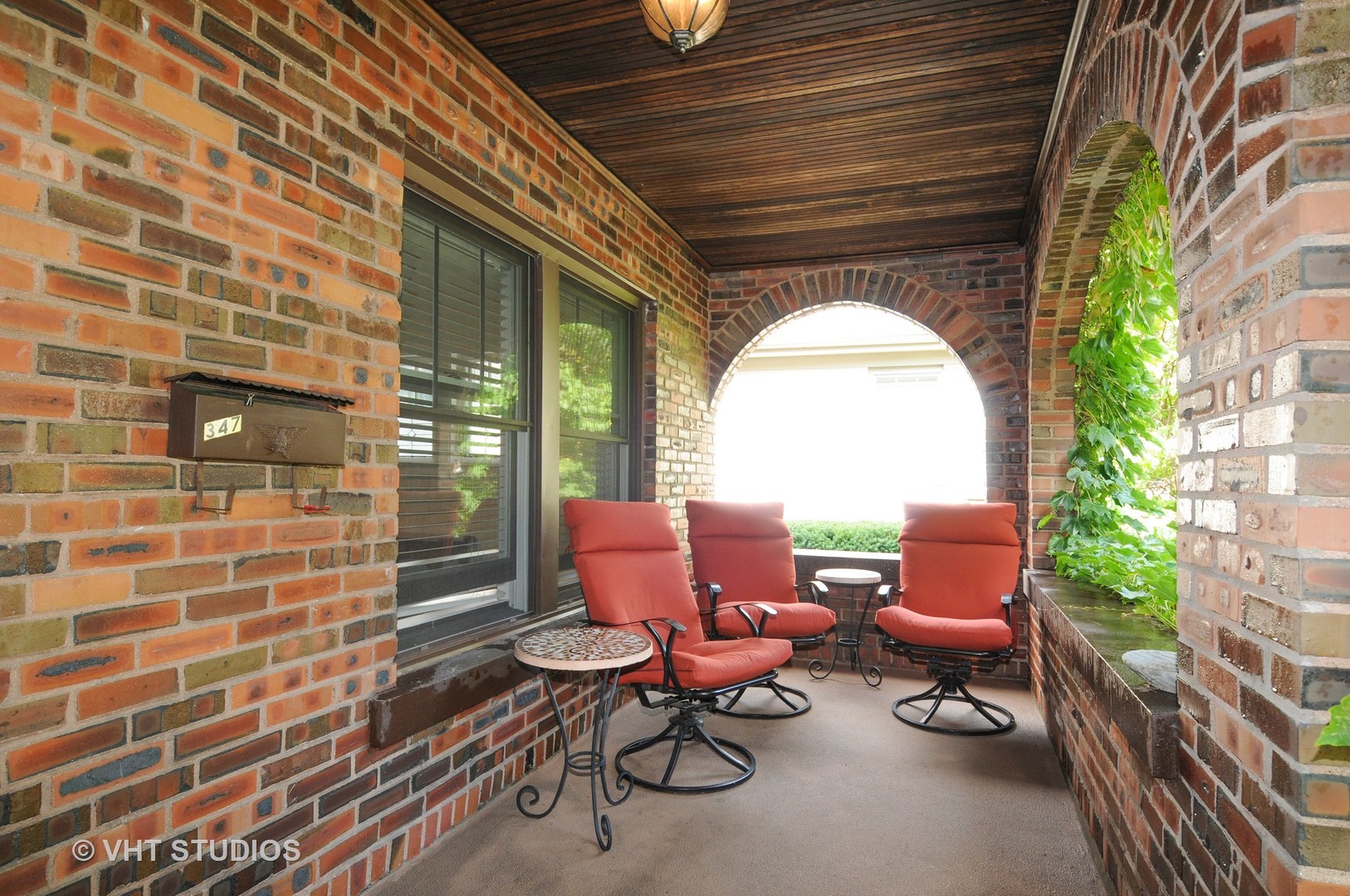 347 South Sleight Street Naperville, IL 60540 - Photo 2 of 17