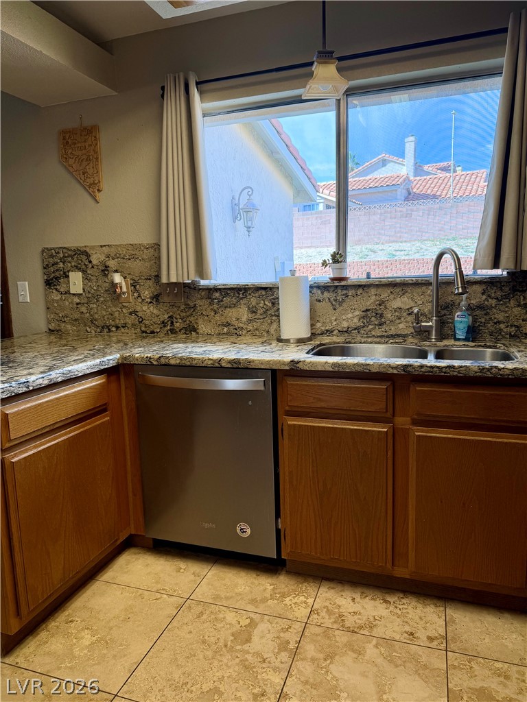 2080 Kiva Way Laughlin, NV 89029 - Photo 11 of 38