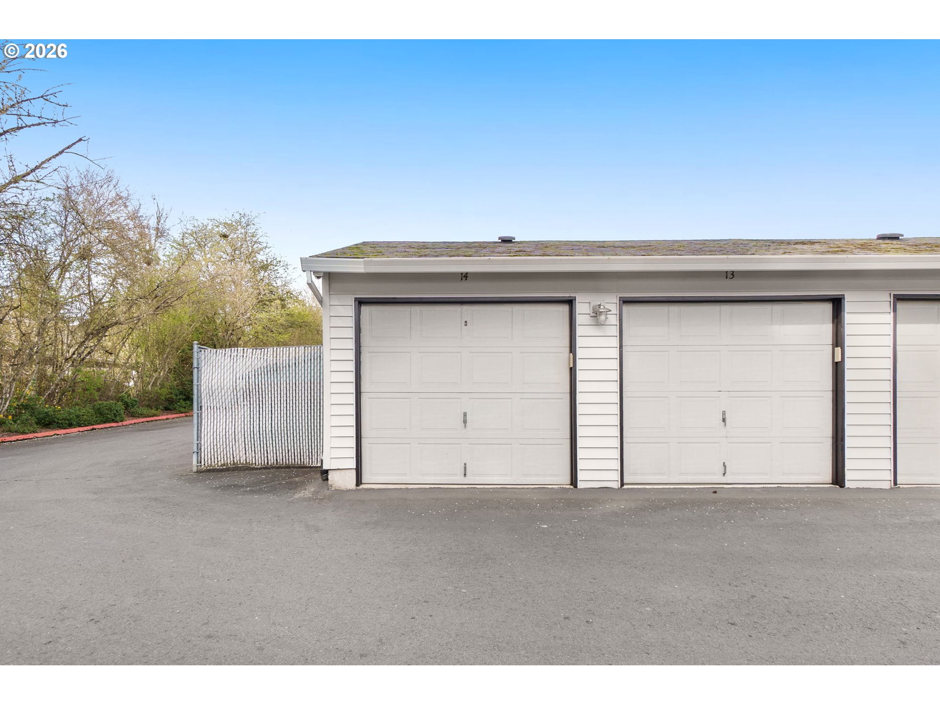 10660 Southwest Davies Road, Unit 40 Beaverton, OR 97008 - Photo 33 of 45 Garage