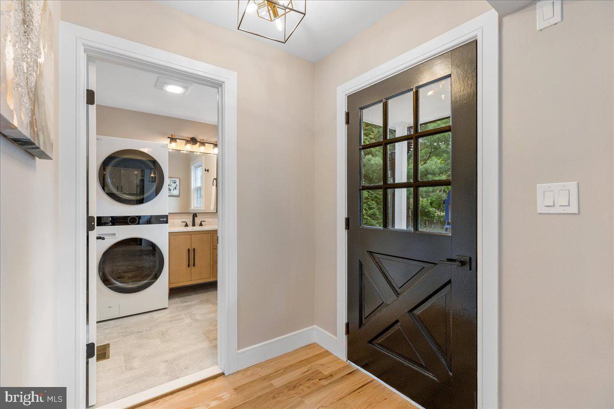 132 West Welling Avenue Pennington, NJ 08534 - Photo 10 of 32