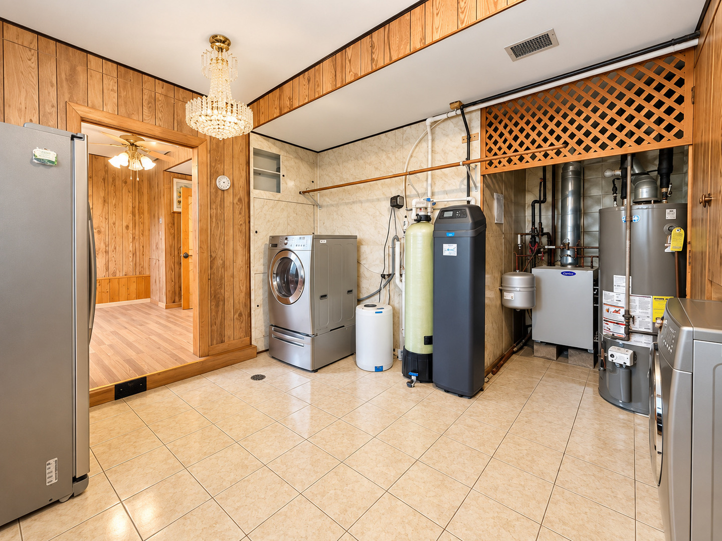 1428 Roslyn Road Schaumburg, IL 60193 - Photo 46 of 56 Gallery Image 46